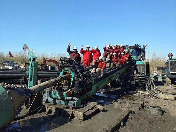 Hfdd-375 Cralwer Full Hydraulic Horizontal Directional Drilling Rig