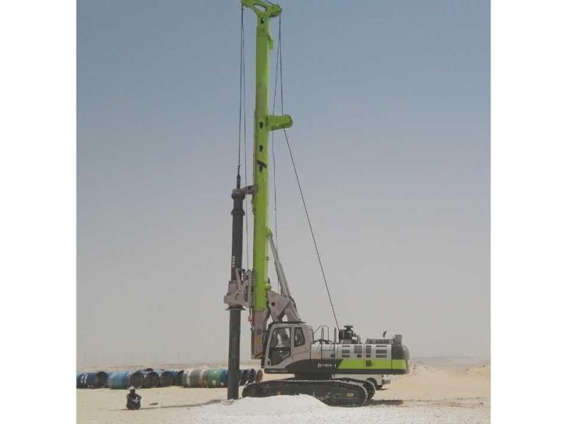 Powerful Crawler Zr140L Hydraulic Rotary Drilling Rig